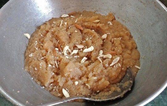 Suji Halwa